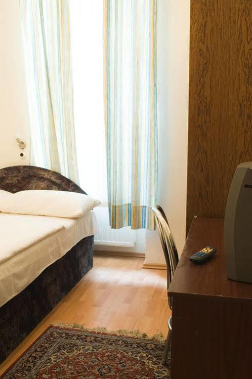 Pension Vera Bécs Kültér fotó